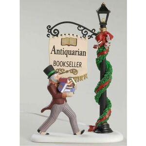 Department 56 A Rare Find Dickens Village #58567 - Boxed